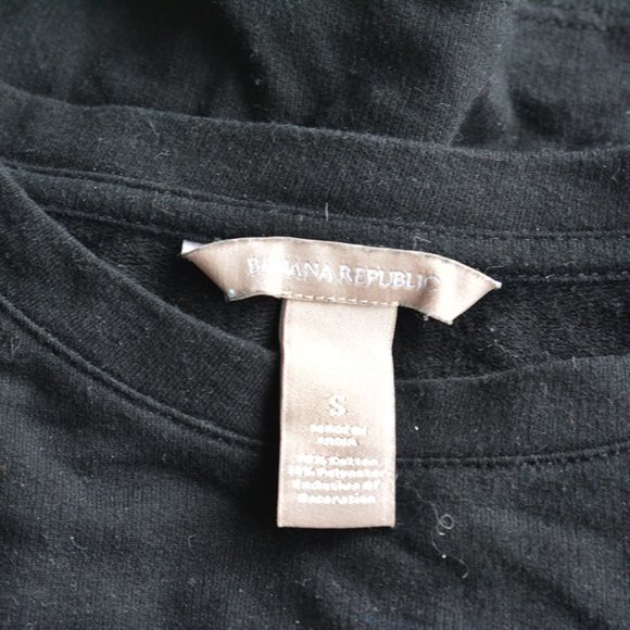 3/$30 - Banana Republic‎ Sequin Sweatshirt - Picture 4 of 6